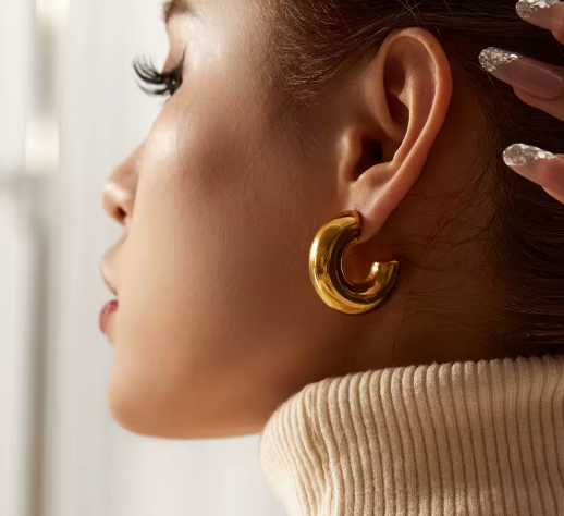 2 Pair Gold Hoop Earrings