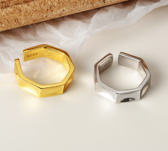 Geometric Ring