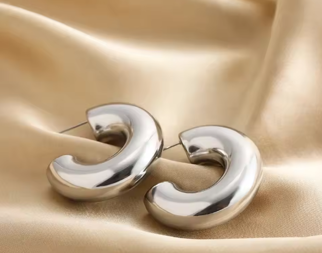 2 Pair Gold Hoop Earrings