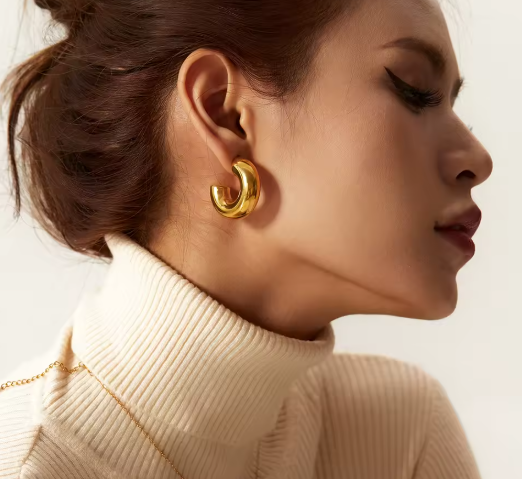 2 Pair Gold Hoop Earrings