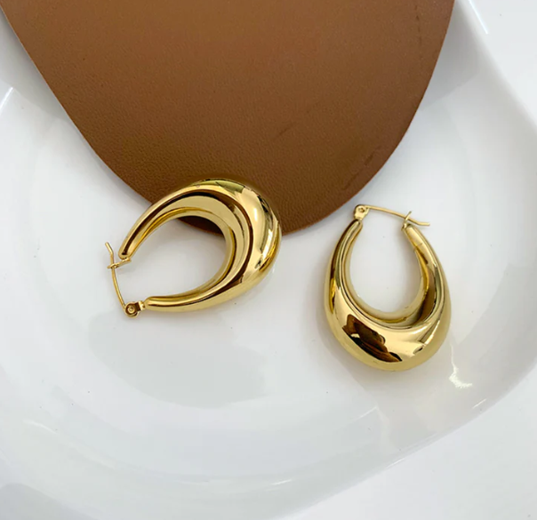 Oval Teardrop Hoop Earrings