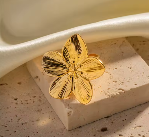 Flower Gold Ring