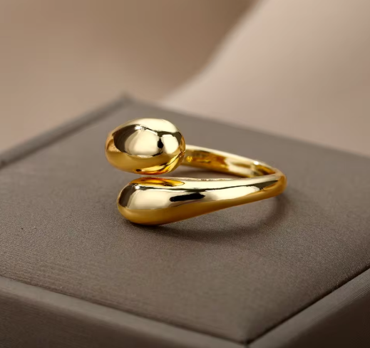 Cora Gold Ring