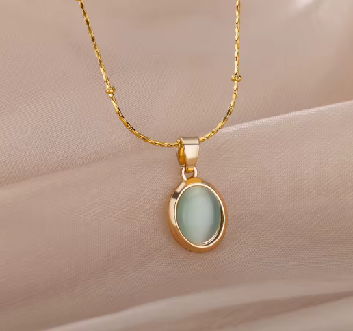Oval Pendant Necklace