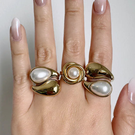 Drop Pearl Ring